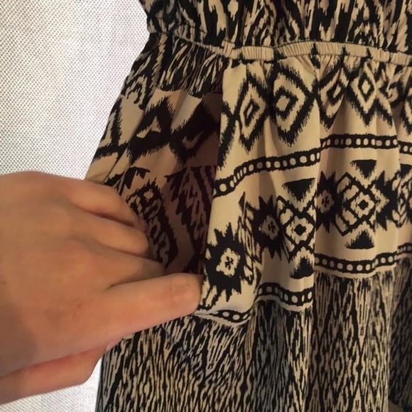 Forever 21 cap sleeve dress - Picture 4 of 4